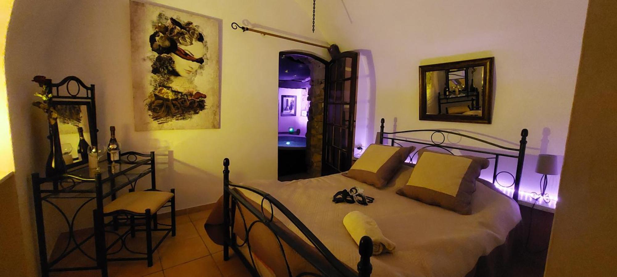 Chambre Love Romantique Avec Spa Privee Calvi  Extérieur photo